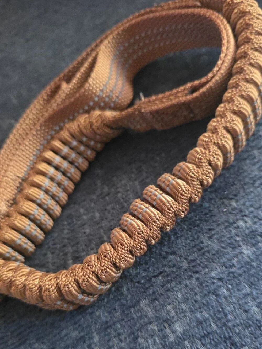 Carhartt Large Brown Elastic Bungee Dog Leash with Metal Hook Latch Nwt